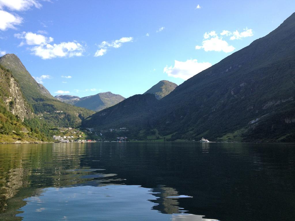 Fjorden Campinghytter Geiranger Exterior photo