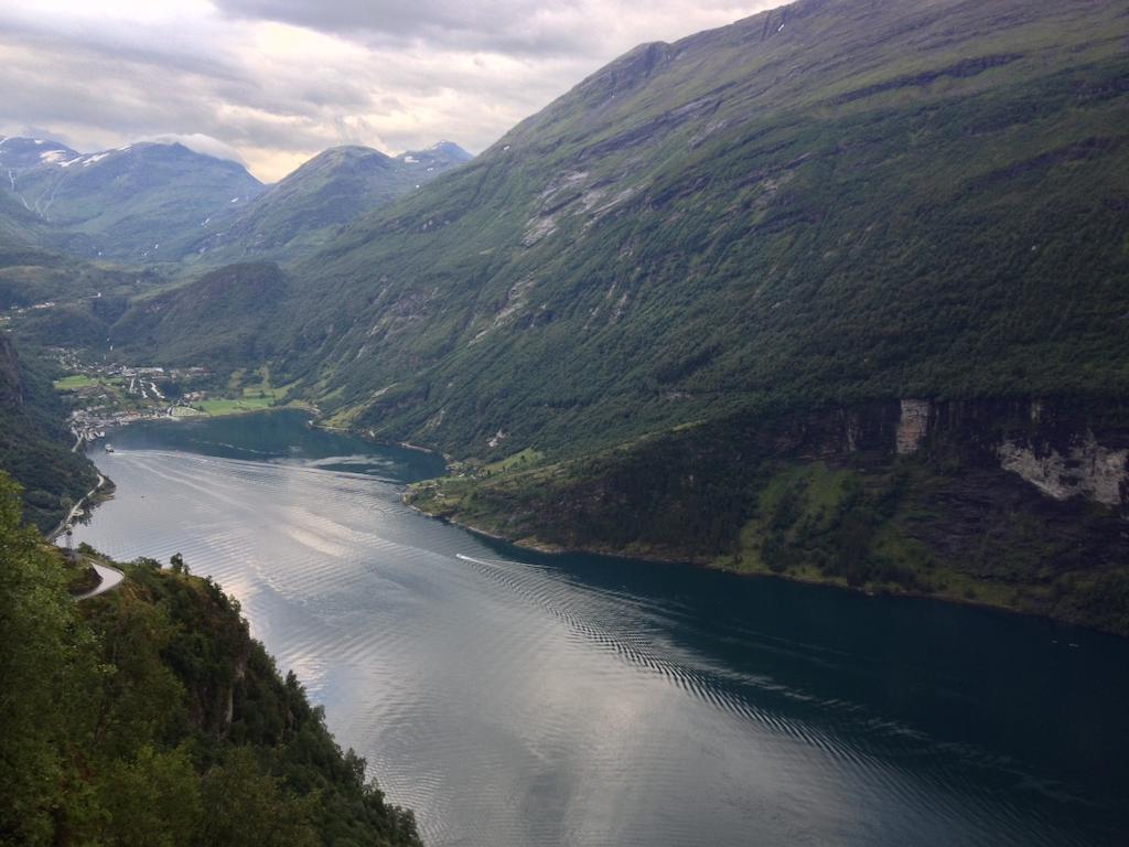 Fjorden Campinghytter Geiranger Exterior photo
